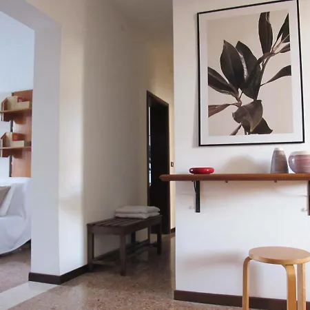 Lagoon View דירה *