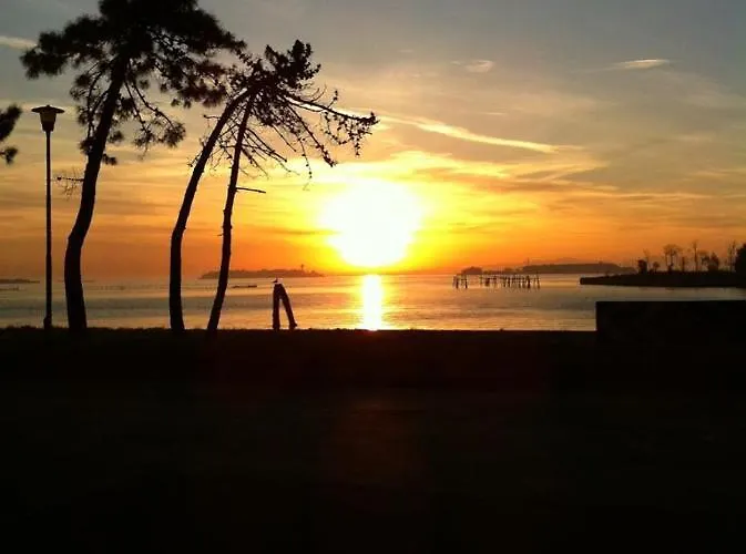 Lagoon View Apartamento *